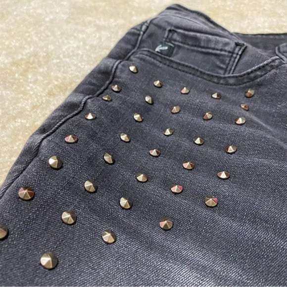 KanCan Distressed High Waisted Black Studded Jeans 7 - Picture 4 of 11
